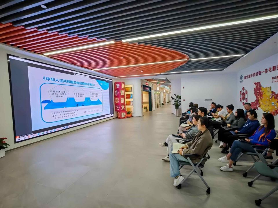 �ھ�����CMP��(�й�)����